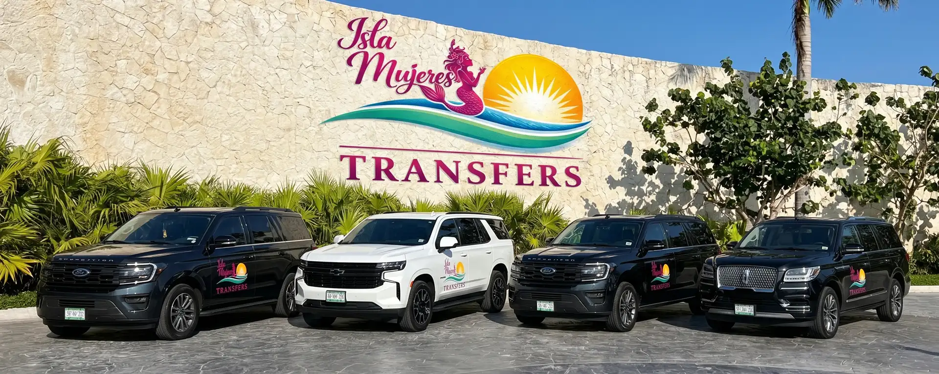 SUV vehicles for private Isla Mujeres Transfers transportation.